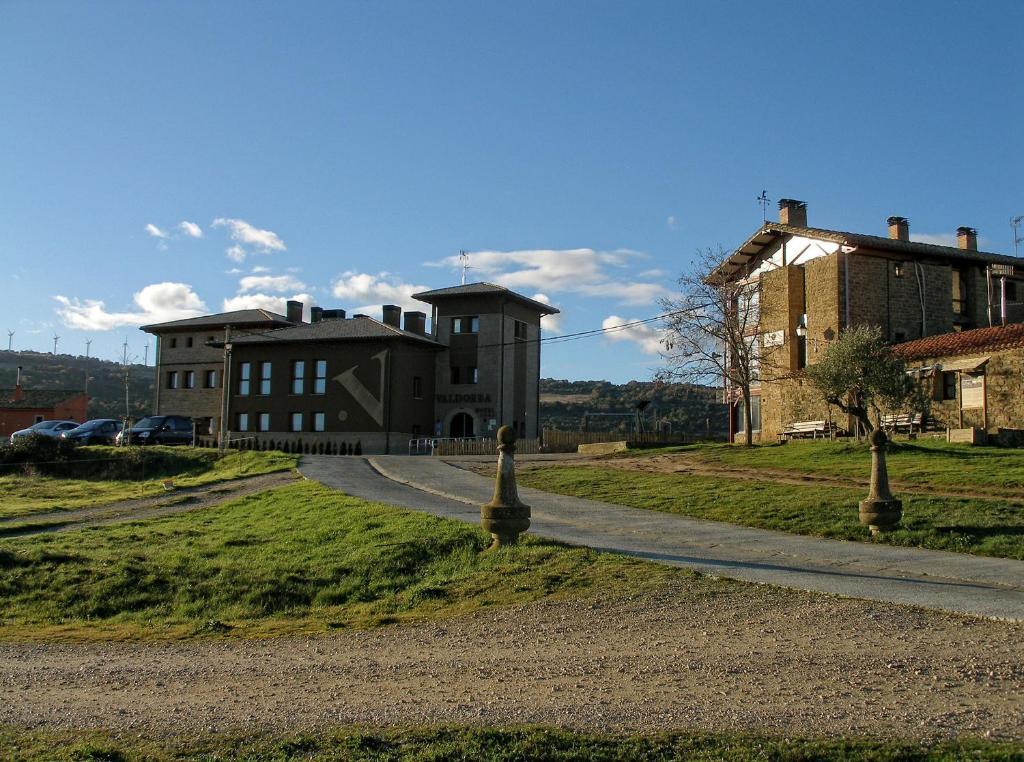 Hotel Rural Valdorba Sansoáin Exterior foto